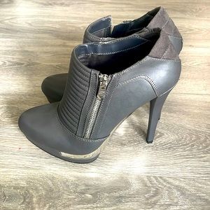 Women’s booties shoes